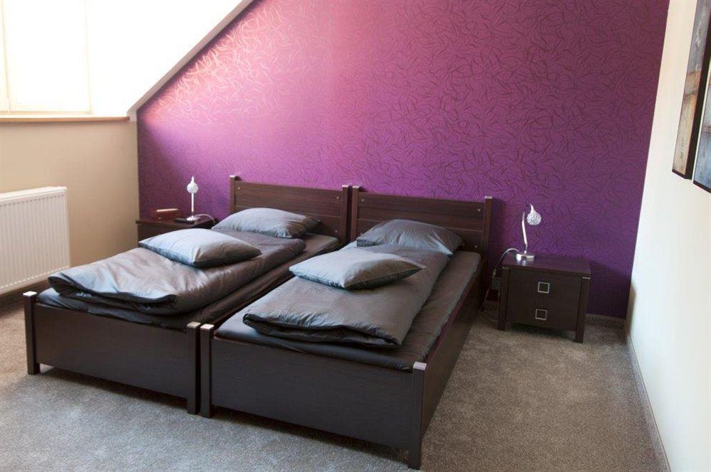 Apartmany Becherplatz Карлові Вари Екстер'єр фото