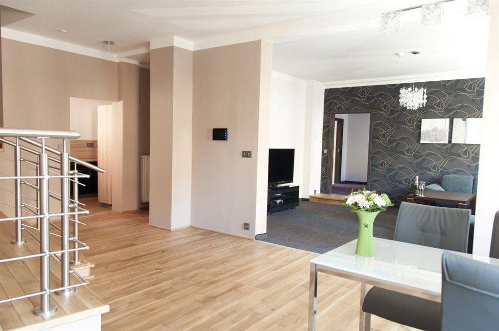 Apartmany Becherplatz Карлові Вари Екстер'єр фото